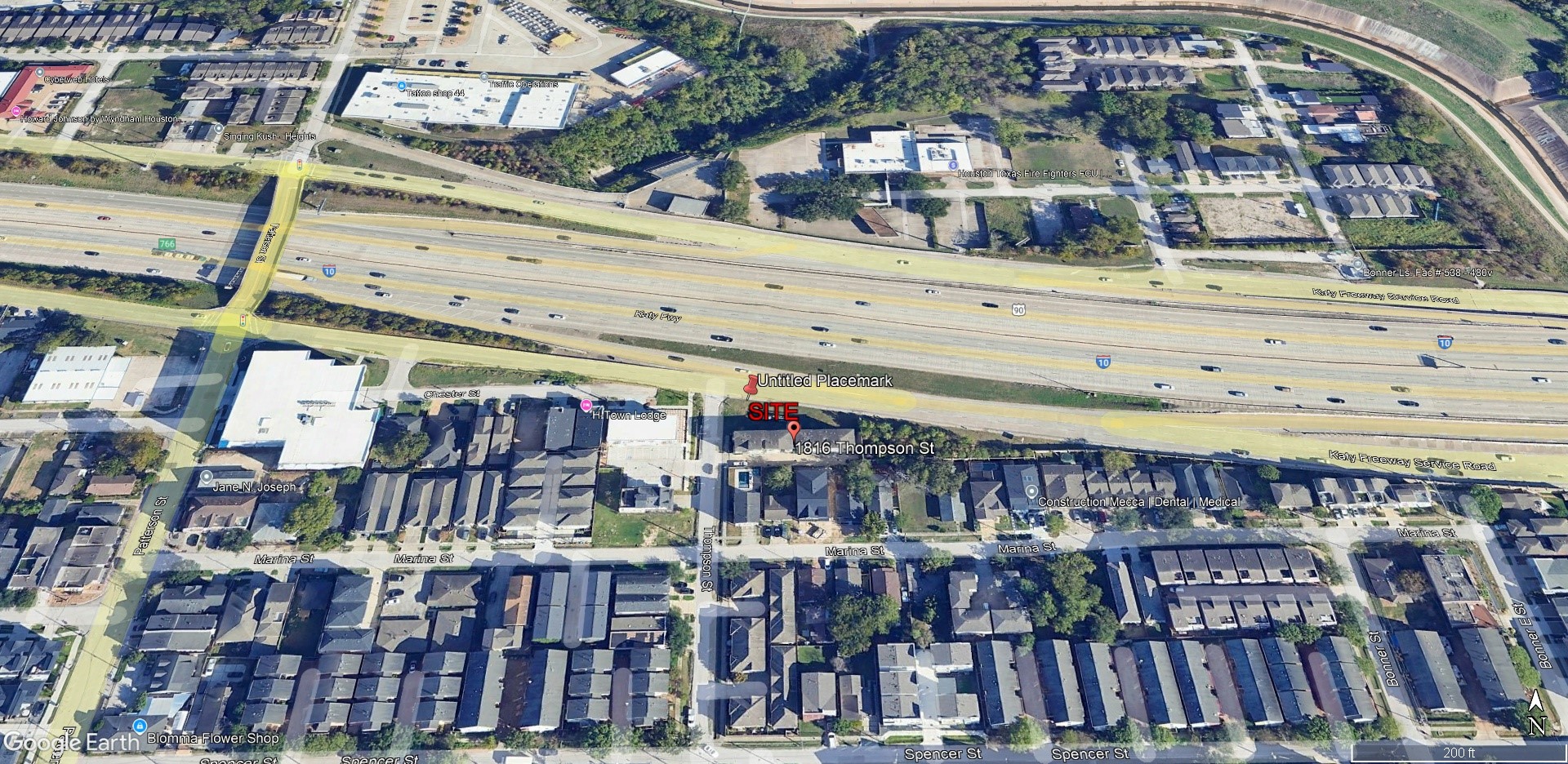 1816 Thompson Street Houston, TX 77007 - Photo 2 of 7 a city view