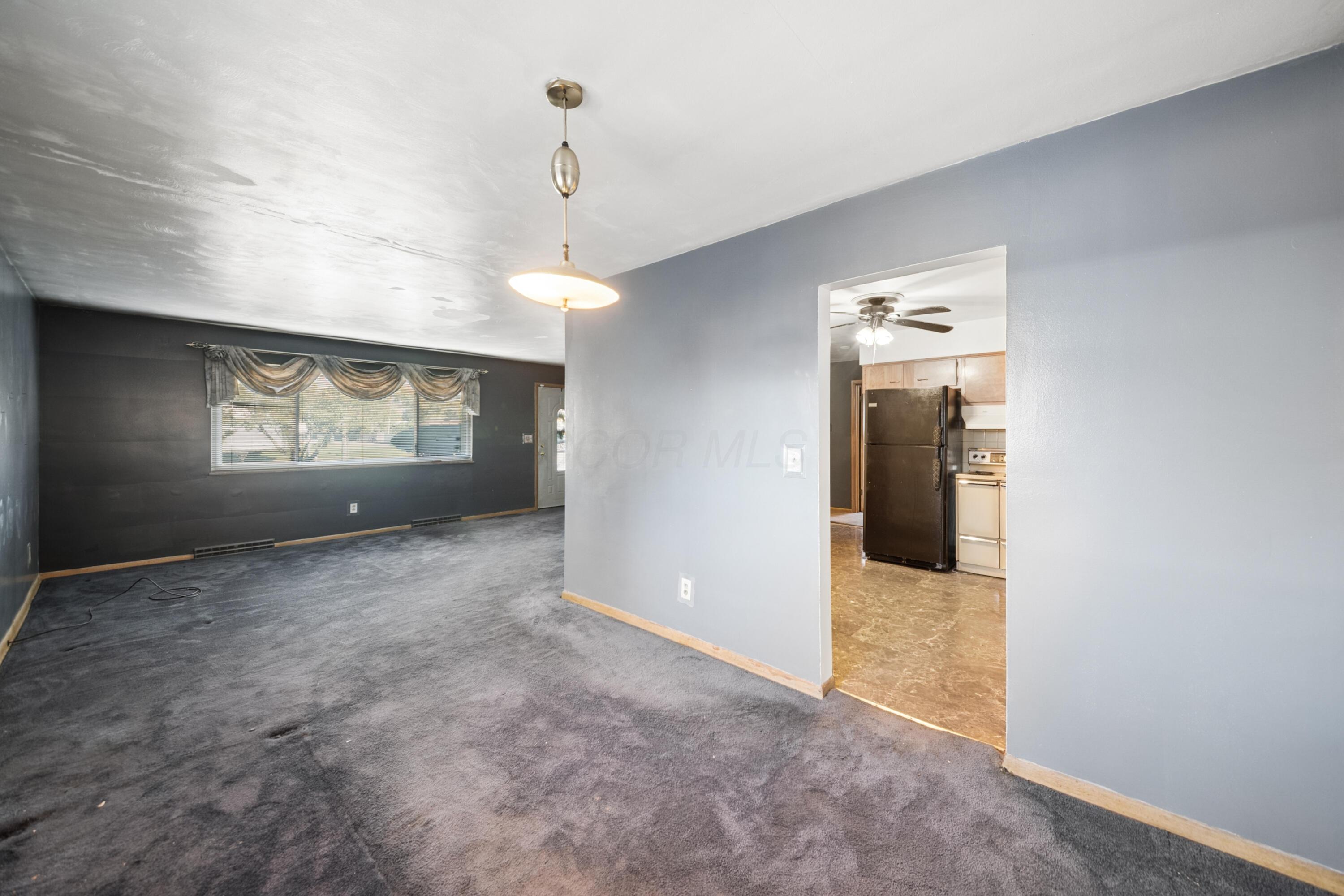 1483 Courtright Road Columbus, OH 43227 - Photo 4 of 44 L_1483_Courtright_Rd036