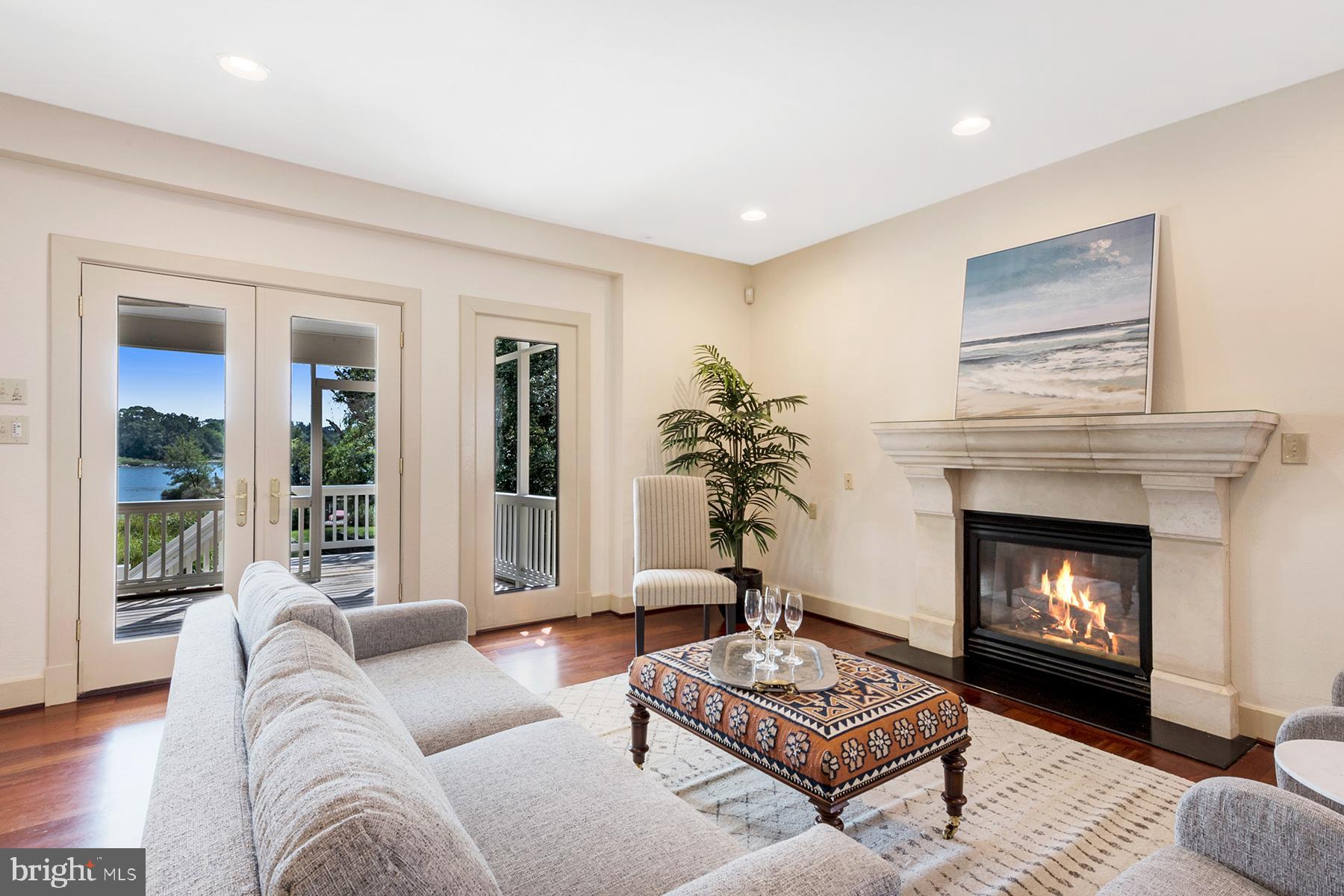 421 Ferry Point Road Annapolis, MD 21403 - Photo 20 of 51 Cozy seating with a super view