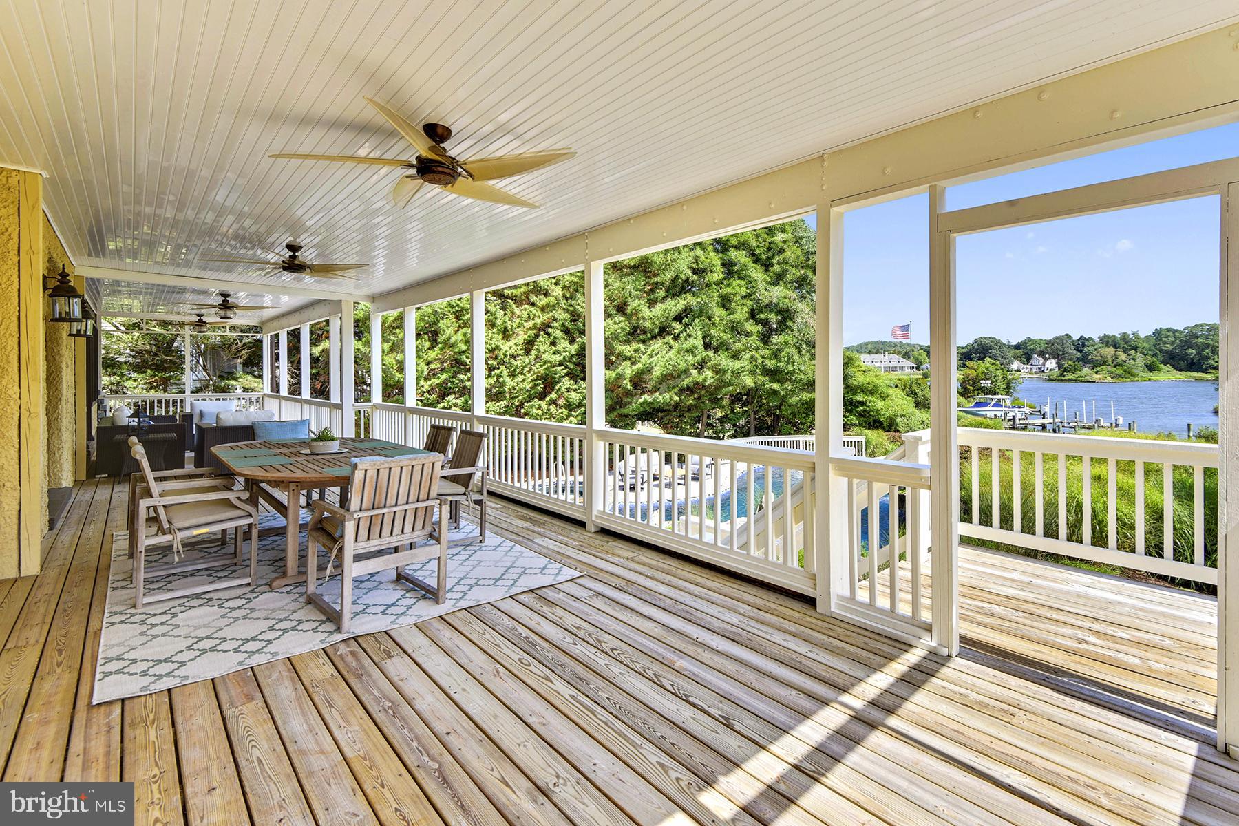421 Ferry Point Road Annapolis, MD 21403 - Photo 22 of 51 Casual dining on the porch