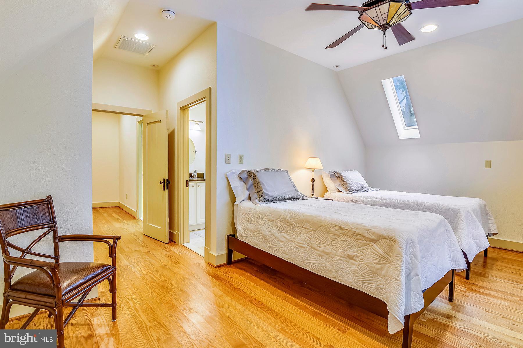 421 Ferry Point Road Annapolis, MD 21403 - Photo 36 of 51 2nd bedroom upstairs has a skylight & wood floors