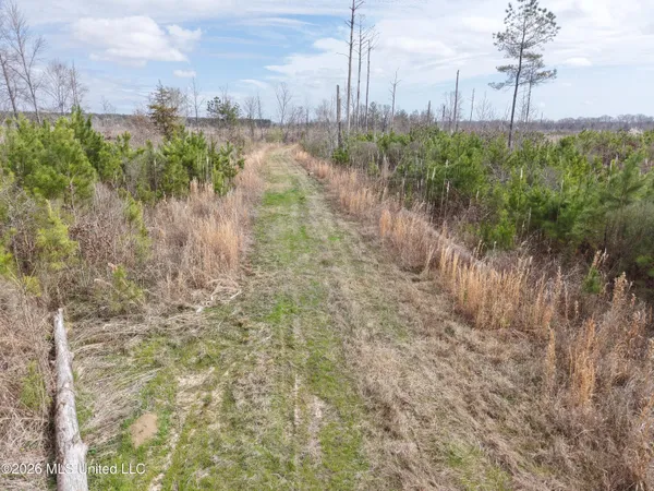 $200,000 | 2 Reed Road, Starkville, MS 39759