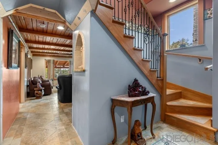 3097 Green Heather Lane Fallbrook, CA 92028 - Photo 15 of 37 a view of entryway and hall