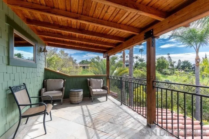 3097 Green Heather Lane Fallbrook, CA 92028 - Photo 27 of 37 a view of a chairs and table in the patio