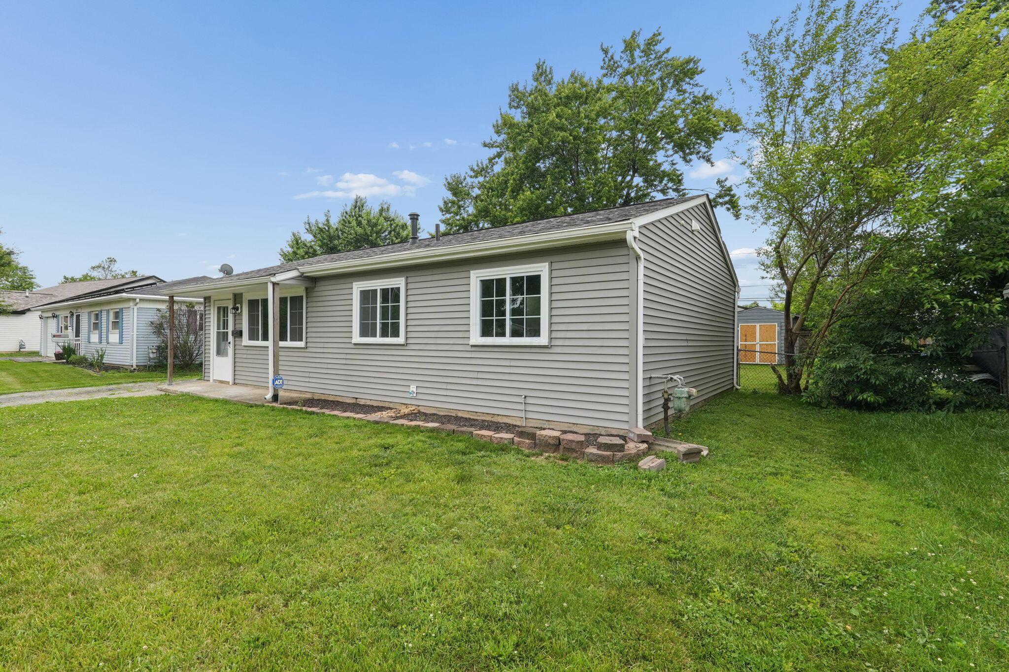 3507 Wyncote Road Columbus, OH 43232 - Photo 3 of 25