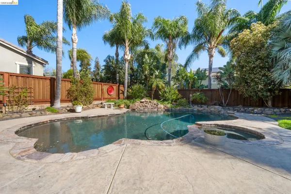 $944,900 | 1320 Sand Drift Drive, Brentwood, CA 94513