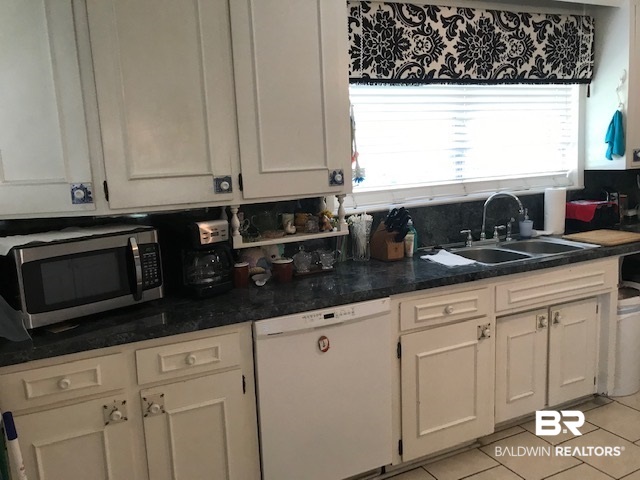 1515 Glen Road Brewton, AL 36426 - Photo 9 of 21 Kitchen