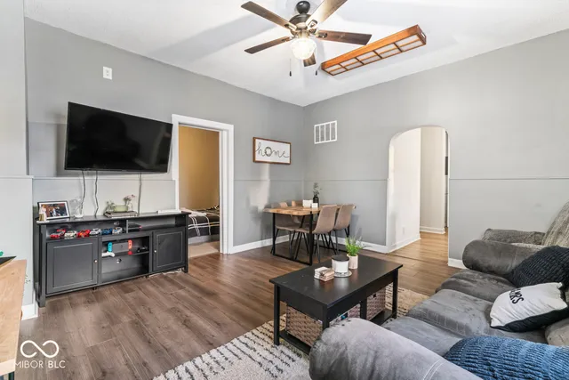 $154,000 | 1815 South M Street, Elwood, IN 46036