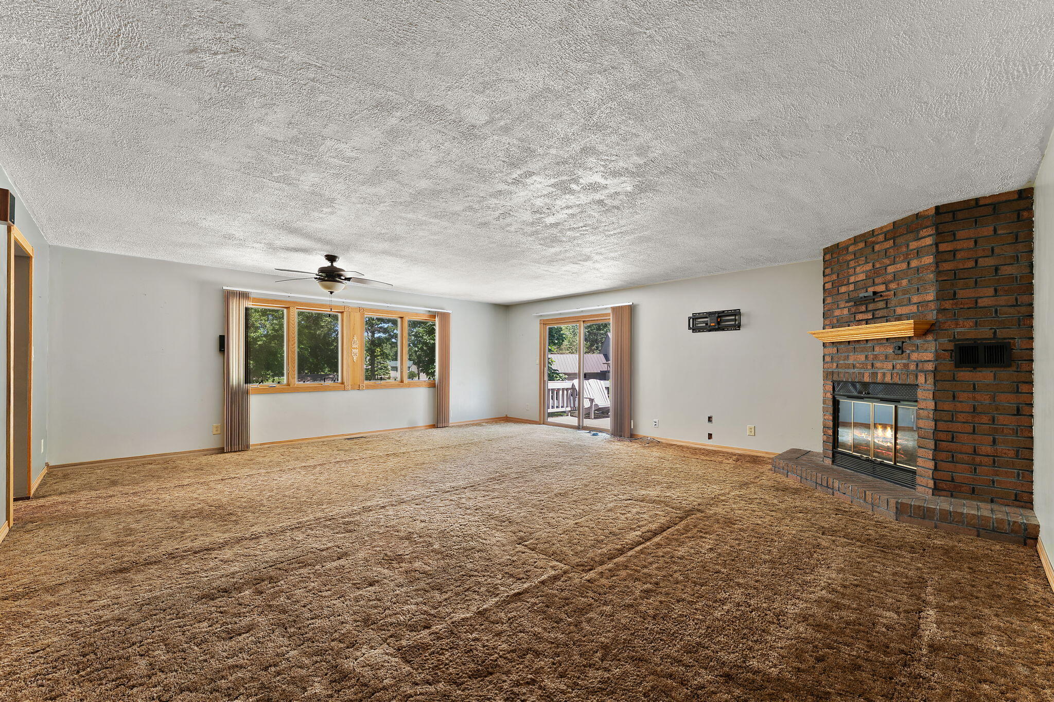 1089 North 200 West Chesterton, IN 46304 - Photo 7 of 50 2048x1365