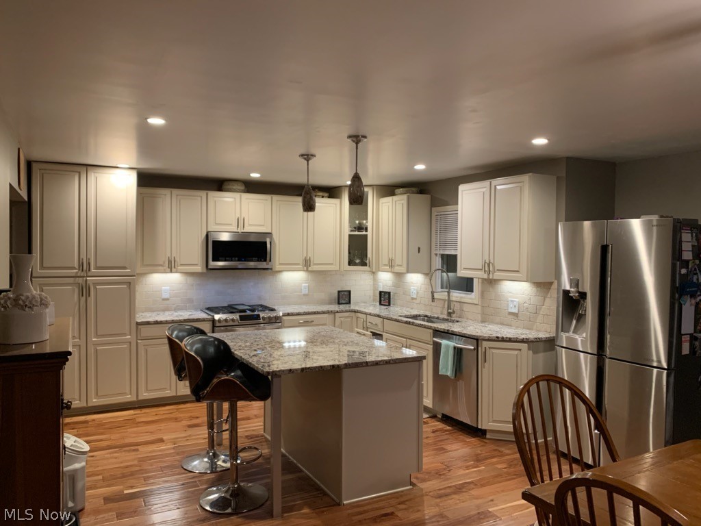7294 Reynolds Road Mentor, OH 44060 - Photo 5 of 24 Fully remodeled kitchen!