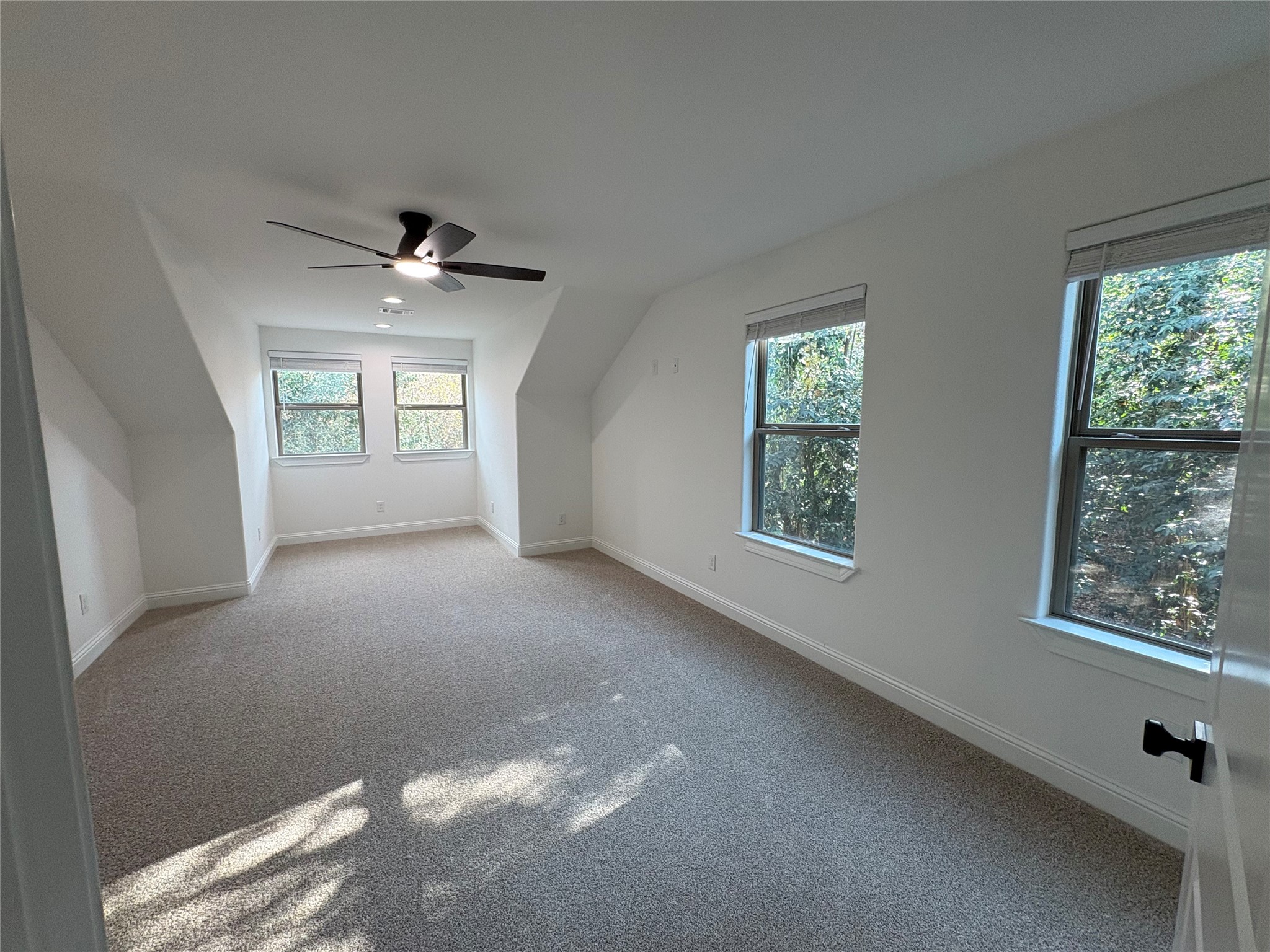109 Cove Point Conroe, TX 77356 - Photo 23 of 29