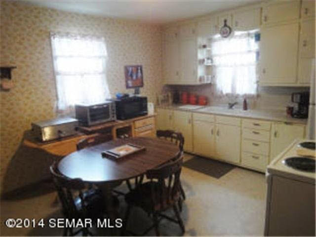 1413 7th Street Northwest Rochester, MN 55901 - Photo 4 of 15