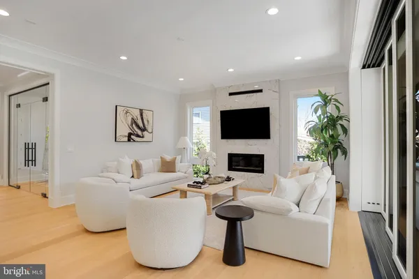 $2,422,000 | 4403 Andes Drive, Fairfax, VA 22030