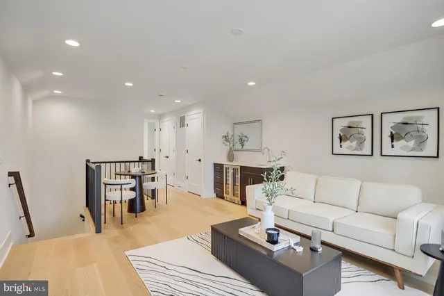 $1,998,000 | 4403 Andes Drive, Fairfax, VA 22030