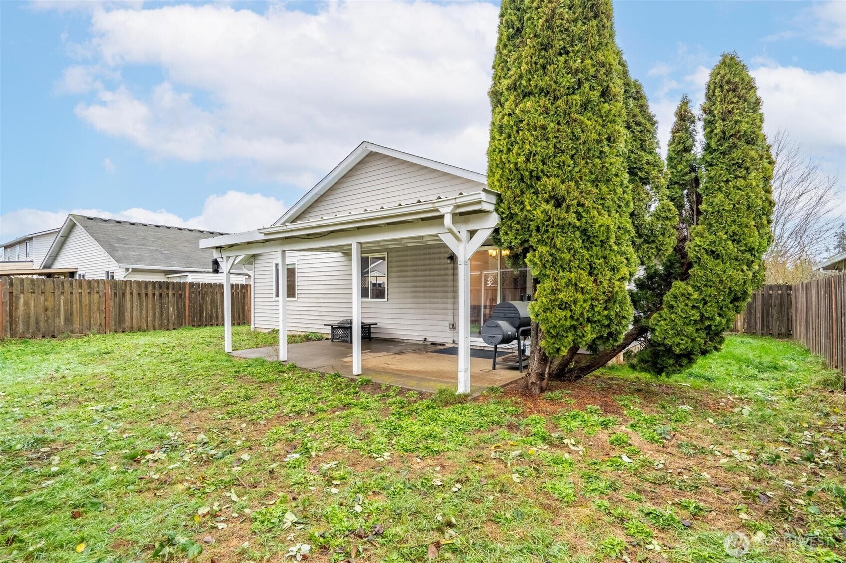 106 Rose Marie Drive Chehalis, WA 98532 - Photo 18 of 25 front view of a house with a yard