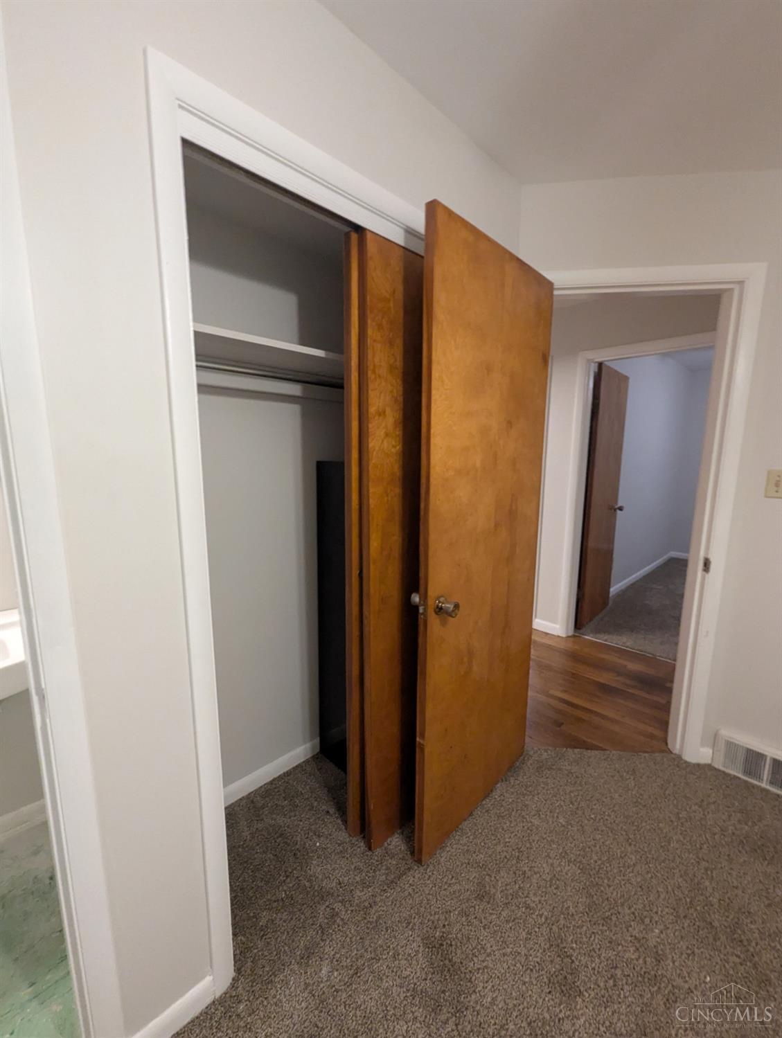 7258 Dimmick Road West Chester, OH 45069 - Photo 7 of 11
