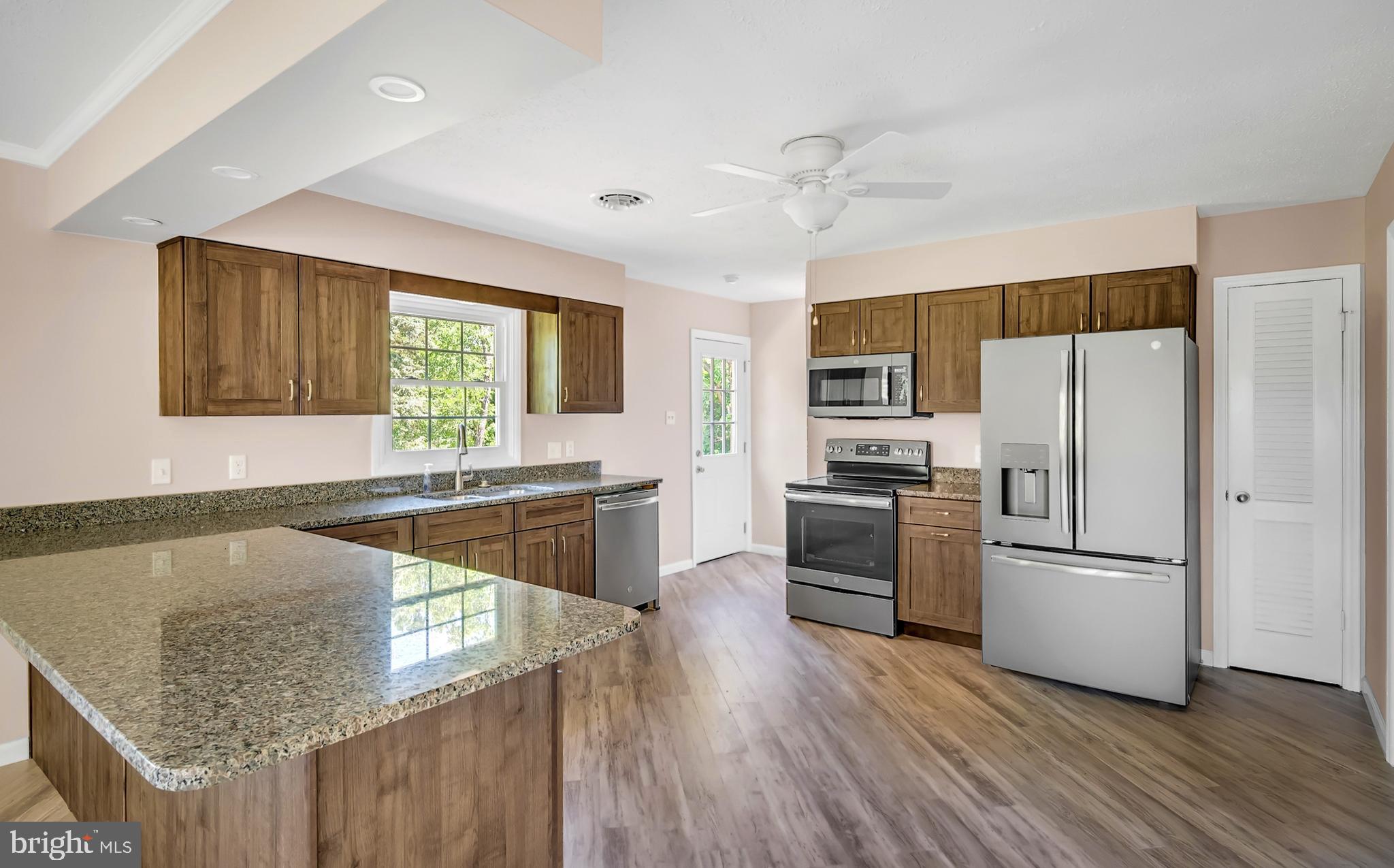 640 Back Mountain Road Winchester, VA 22602 - Photo 11 of 39 Gallery Image 11