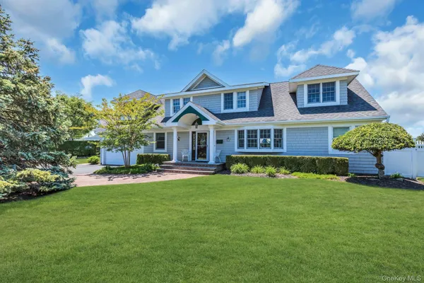 $1,500,000 | 18 Beech Road, Islip, NY 11751