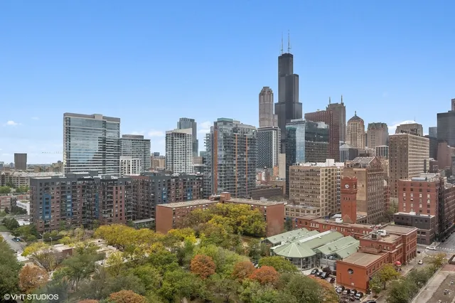 $3,400 | 901 South Plymouth Court, Unit 1703, Chicago, IL 60605