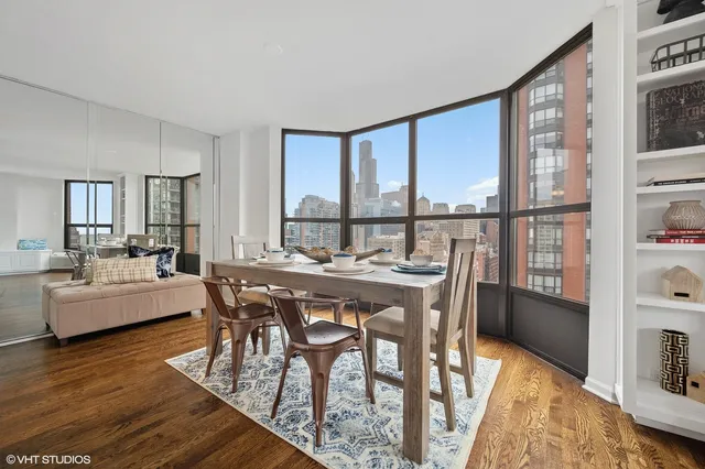 $3,400 | 901 South Plymouth Court, Unit 1703, Chicago, IL 60605