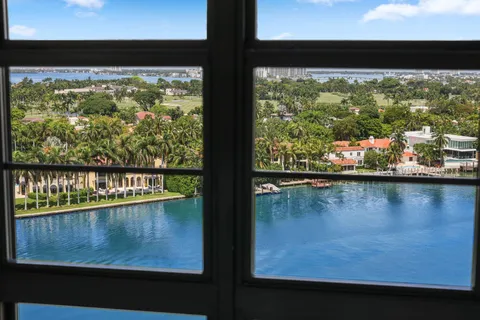 $1,799,000 | 5500 Collins Avenue, Unit 1401, Miami Beach, FL 33140