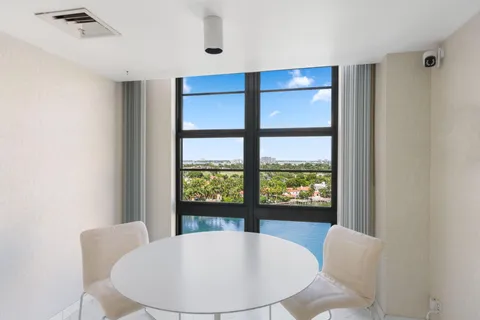 $1,799,000 | 5500 Collins Avenue, Unit 1401, Miami Beach, FL 33140