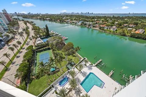 $1,799,000 | 5500 Collins Avenue, Unit 1401, Miami Beach, FL 33140