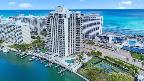 $1,799,000 | 5500 Collins Avenue, Unit 1401, Miami Beach, FL 33140