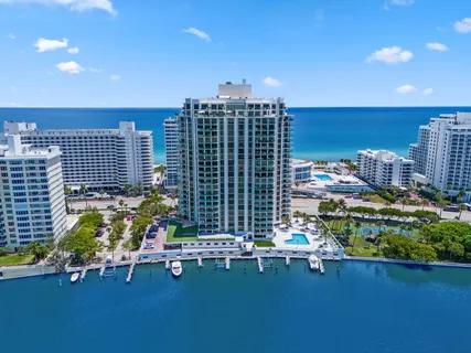 $1,799,000 | 5500 Collins Avenue, Unit 1401, Miami Beach, FL 33140