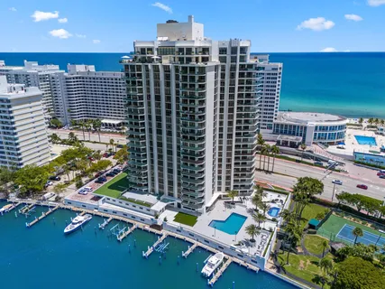$1,799,000 | 5500 Collins Avenue, Unit 1401, Miami Beach, FL 33140