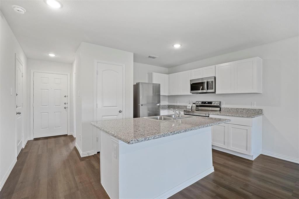 406 Munson Street Denison, TX 75021 - Photo 4 of 18
