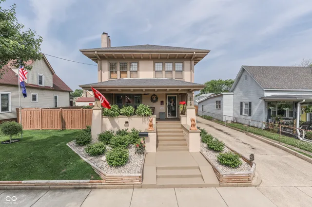 $335,000 | 629 South Miller Street, Shelbyville, IN 46176