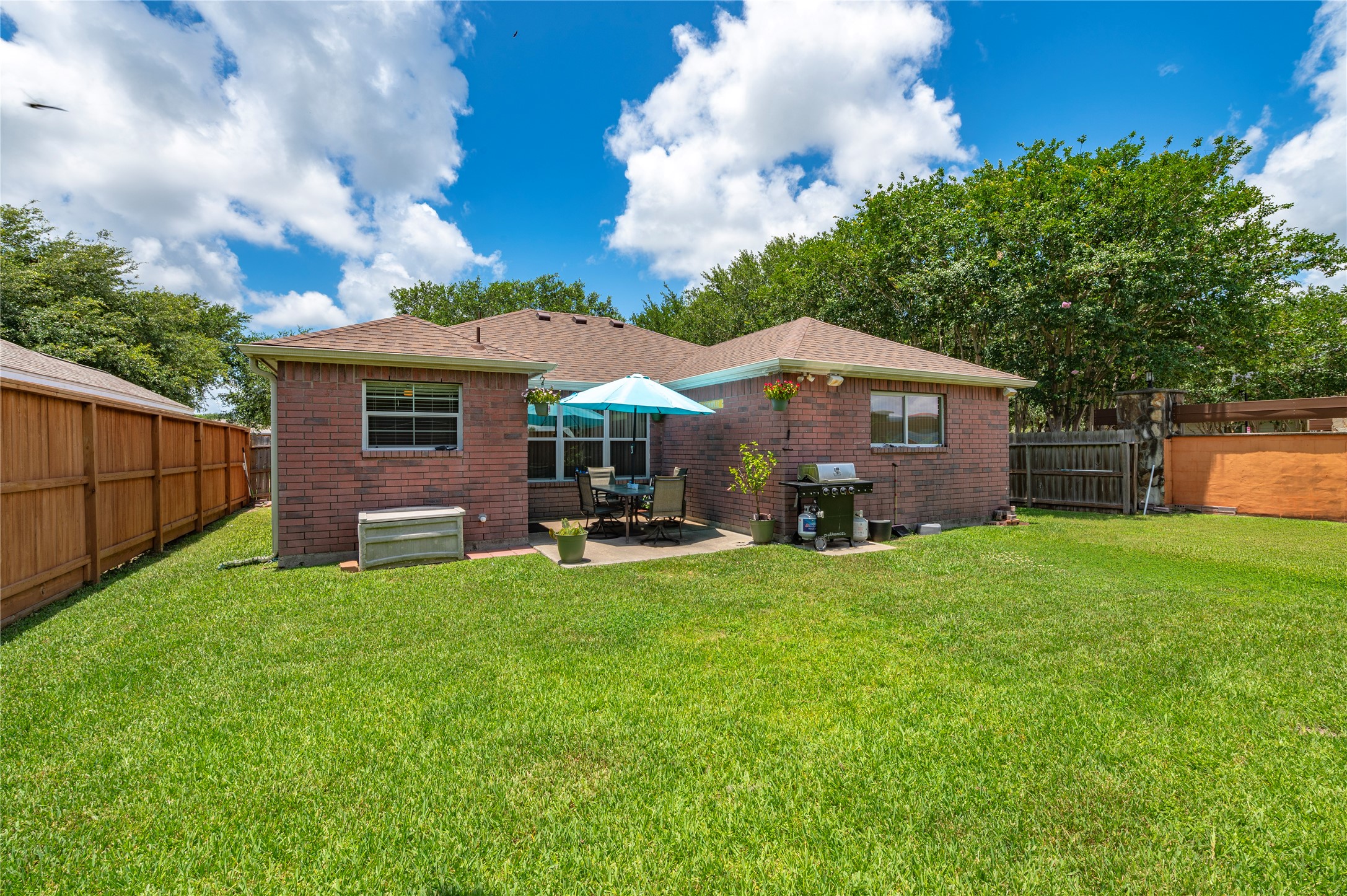 5501 Rio Sabinas Street Rosharon, TX 77583 - Photo 29 of 33