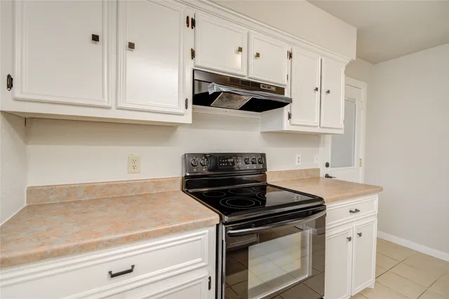 $1,300 | 1602 North Avenue North, Freeport, TX 77541