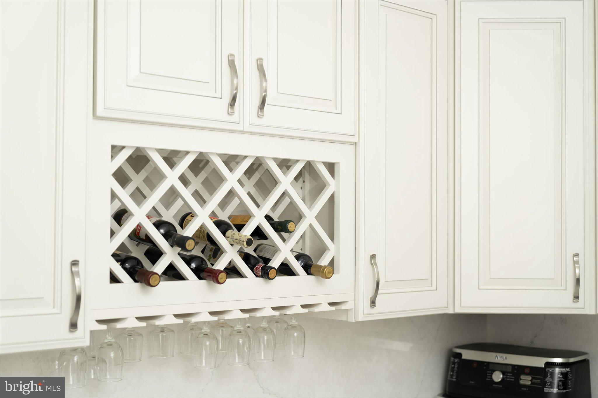 93 Tudor Drive Hamilton, NJ 08690 - Photo 13 of 67