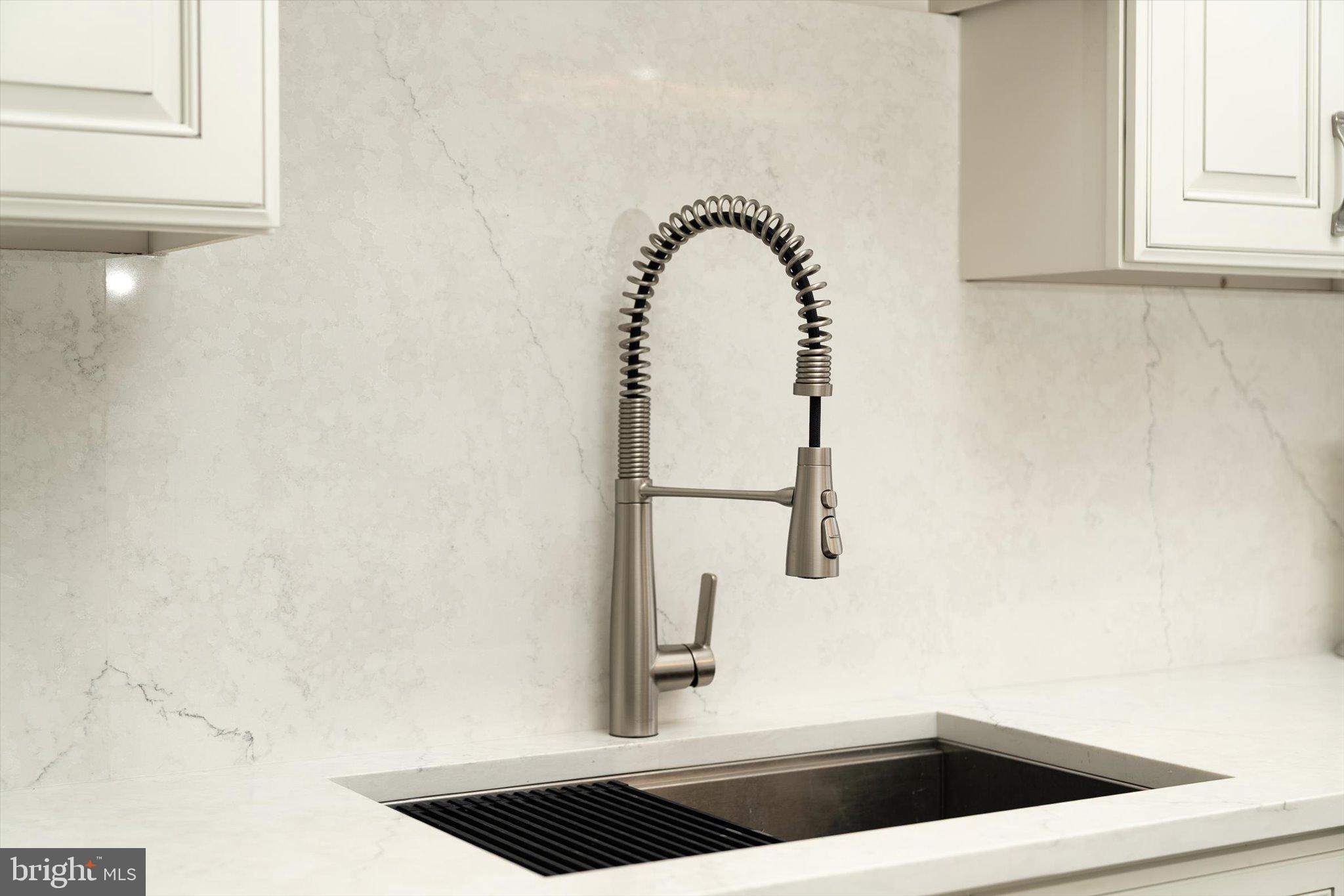 93 Tudor Drive Hamilton, NJ 08690 - Photo 17 of 67