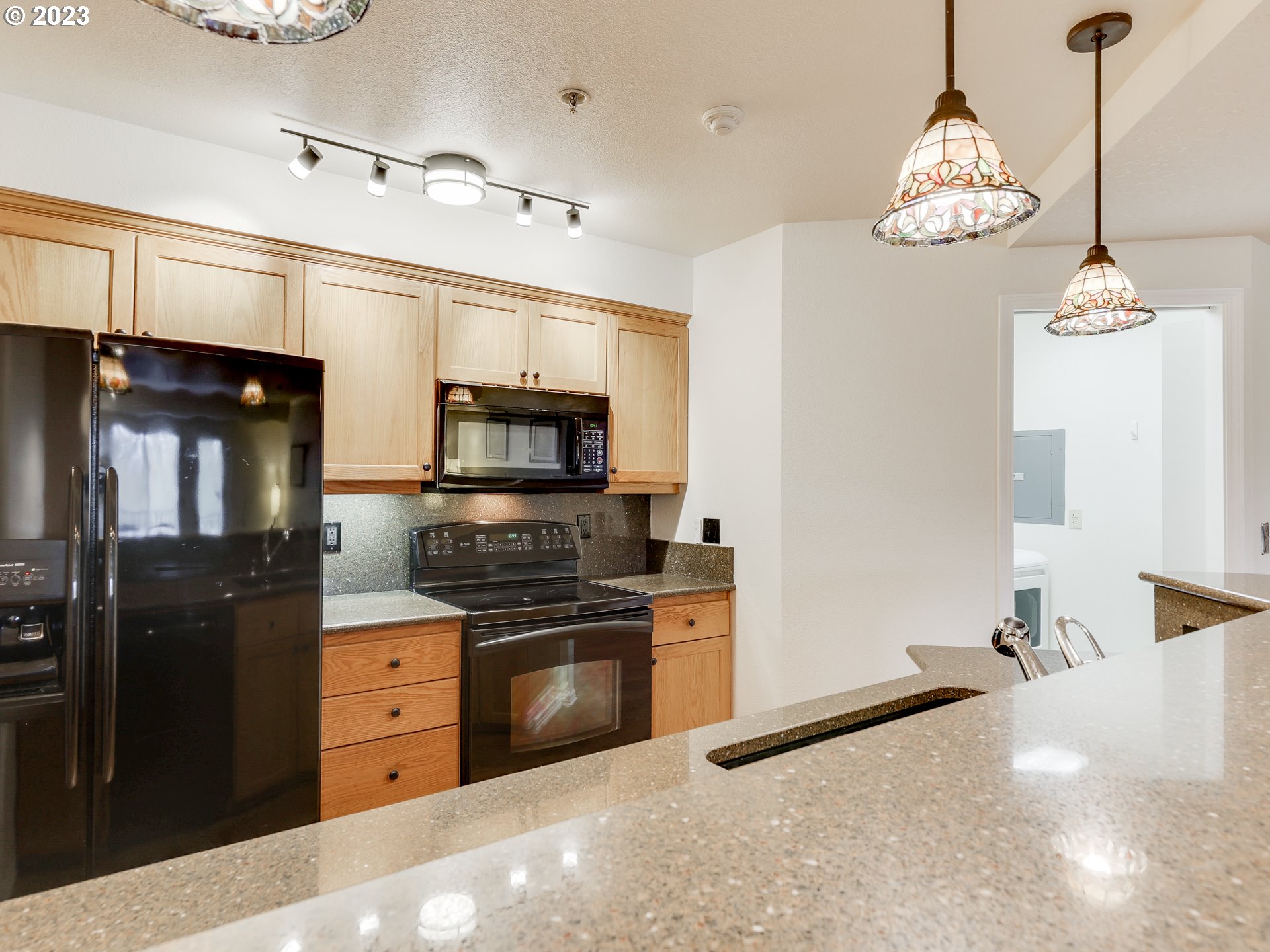 15420 Northeast Knott Street, Unit 19 Portland, OR 97230 - Photo 14 of 29