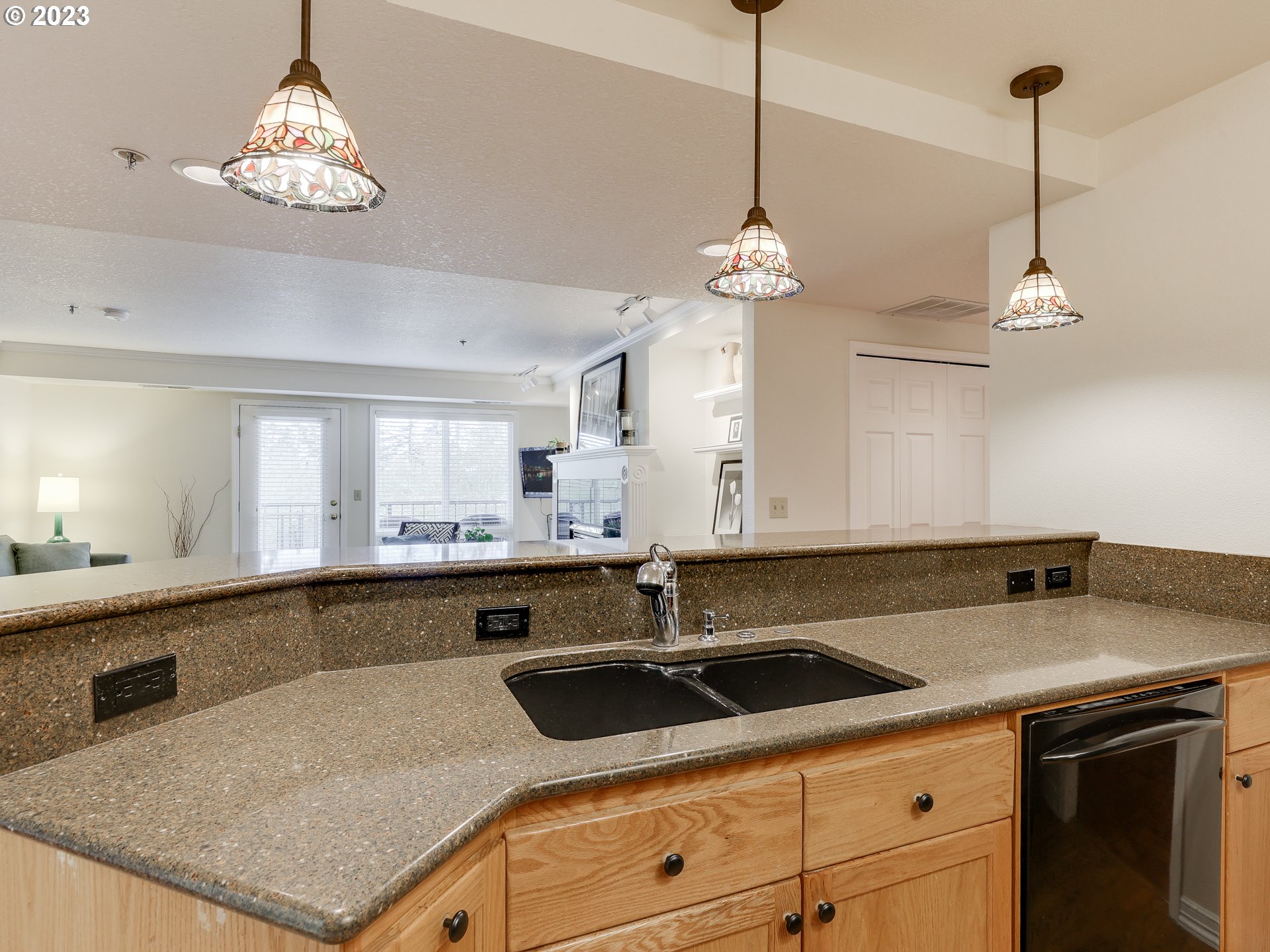15420 Northeast Knott Street, Unit 19 Portland, OR 97230 - Photo 17 of 29