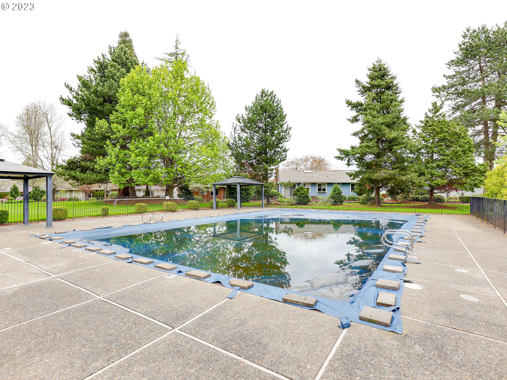 15420 Northeast Knott Street, Unit 19 Portland, OR 97230 - Photo 28 of 29