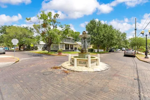 $1,095,000 | 1010 East Robinson Street, Orlando, FL 32801