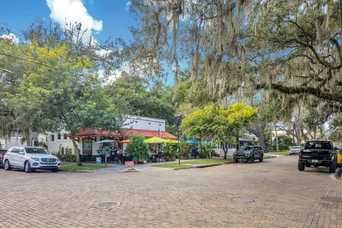 $1,095,000 | 1010 East Robinson Street, Orlando, FL 32801