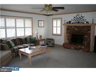 77 Whitehall Road Hamilton, NJ 08690 - Photo 6 of 12 Great Room