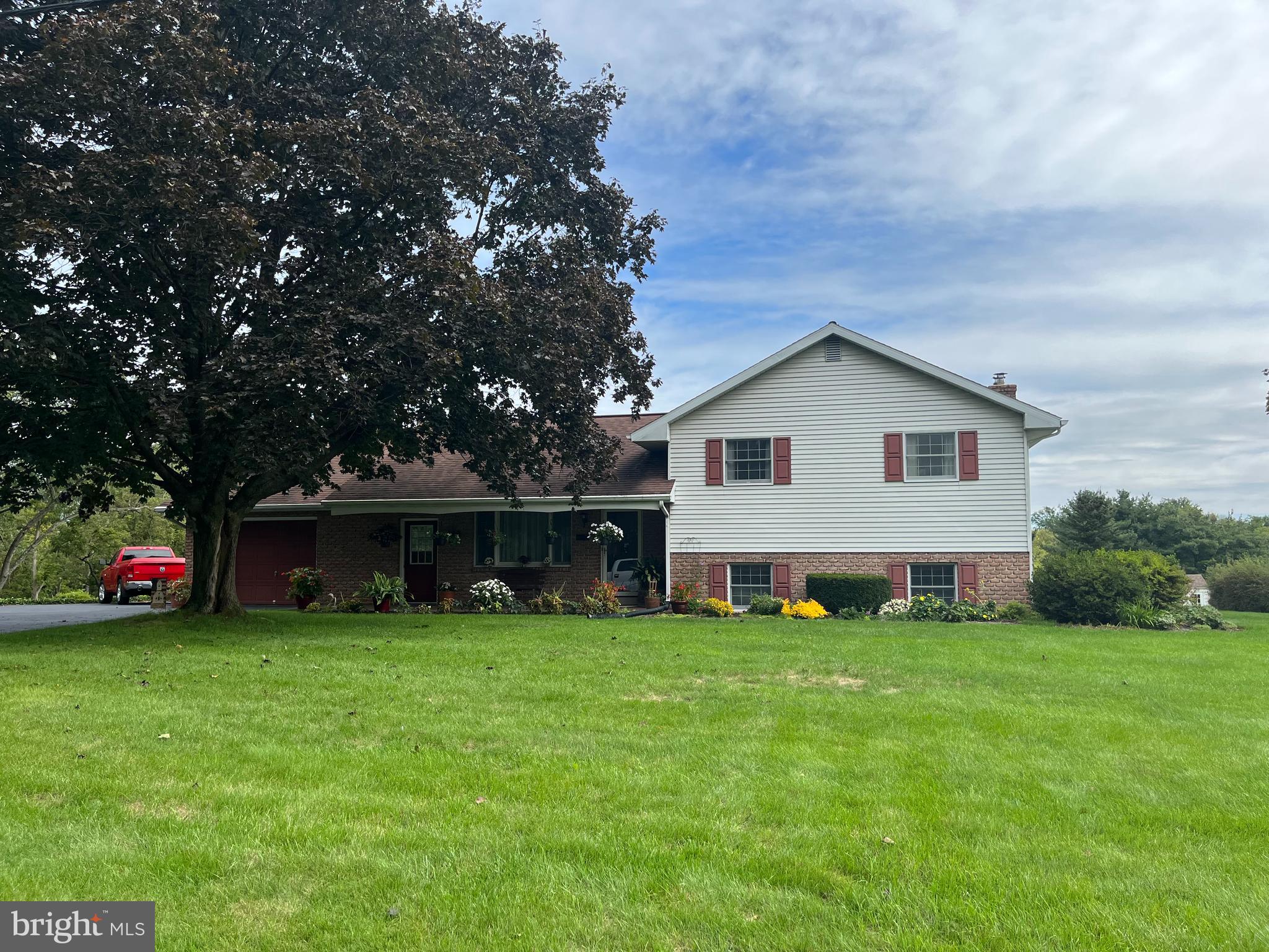 4 Pleasant View Road Grantville, PA 17028 - Photo 2 of 34