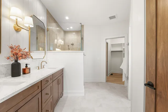 $944,900 | 1385 Eastwind Lane, Fond du Lac, WI 54937