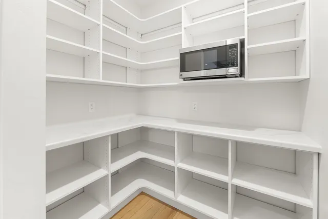 $944,900 | 1385 Eastwind Lane, Fond du Lac, WI 54937