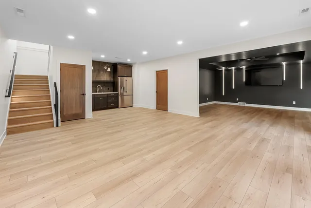 $944,900 | 1385 Eastwind Lane, Fond du Lac, WI 54937