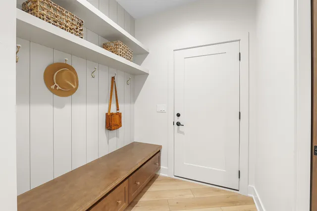 $944,900 | 1385 Eastwind Lane, Fond du Lac, WI 54937