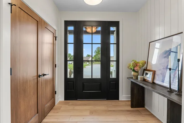 $944,900 | 1385 Eastwind Lane, Fond du Lac, WI 54937