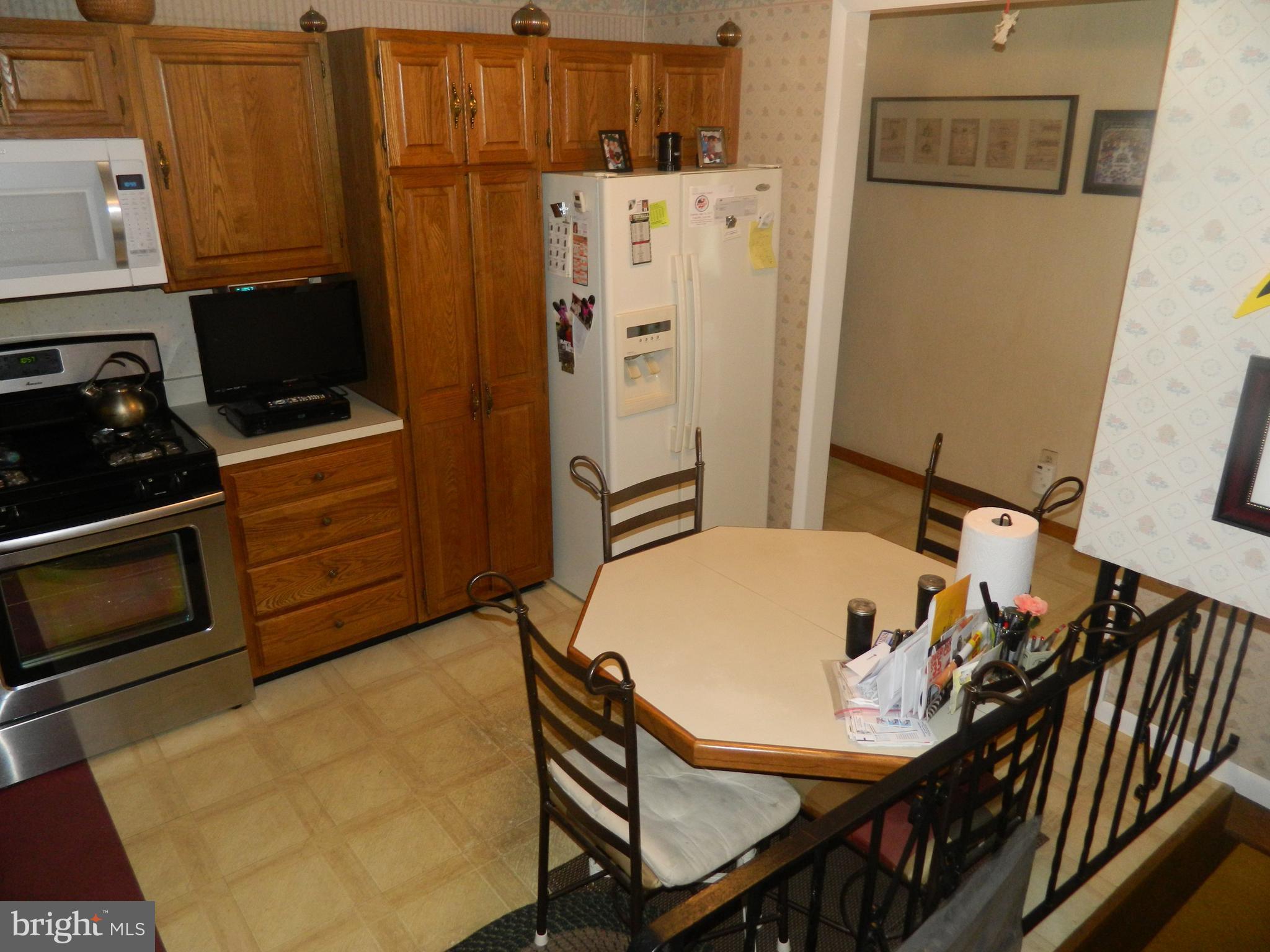 8415 Avery Road Baltimore, MD 21237 - Photo 12 of 26 Kitchen