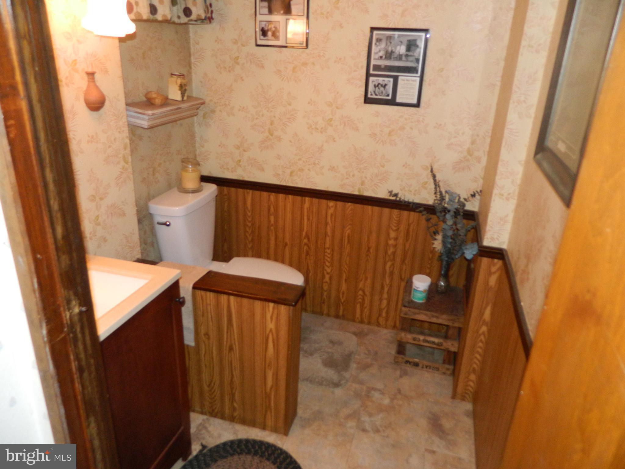 8415 Avery Road Baltimore, MD 21237 - Photo 23 of 26 Bath